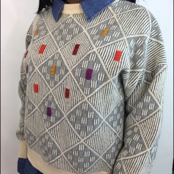 THICK & COZY VINTAGE FALL SWEATER!! - Picture 5 of 8